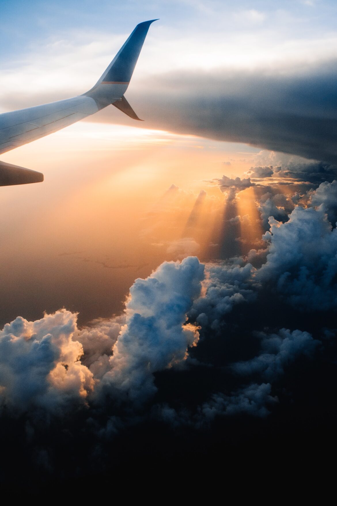 tom-barrett-M0AWNxnLaMw-unsplash.jpg How to get that overseas travel feeling at home