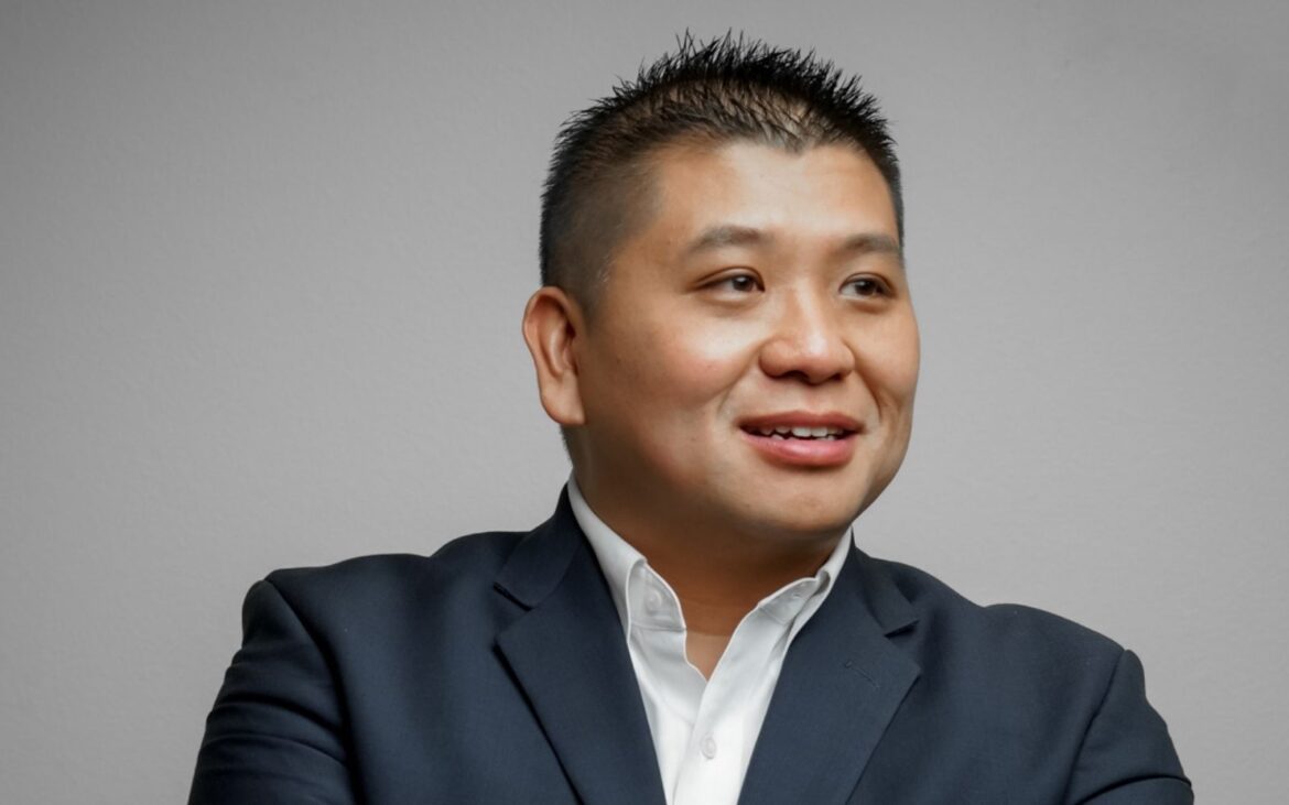 Jason Chan of Rakuten Super Logistics: How To Successfully Ride The Emotional Highs & Lows Of Being An Entrepreneur