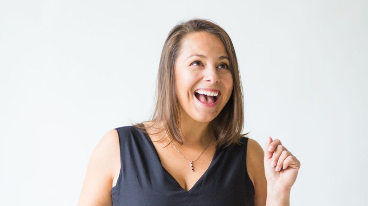 Lauren LeMunyan of Spitfire Coach: How To Successfully Ride The Emotional Highs & Lows Of Being An Entrepreneur