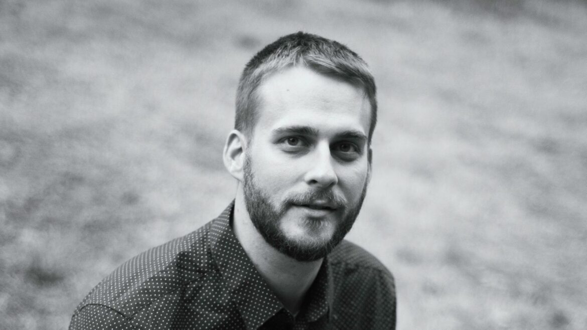 Ian Peterman Ian Peterman of Peterman Design Firm: How To Successfully Ride The Emotional Highs & Lows Of Being An Entrepreneur