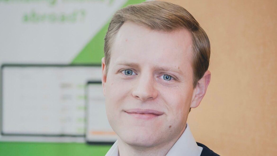 Laurent Oberholzer Laurent Oberholzer of Monito: How To Successfully Ride The Emotional Highs & Lows Of Being An Entrepreneur