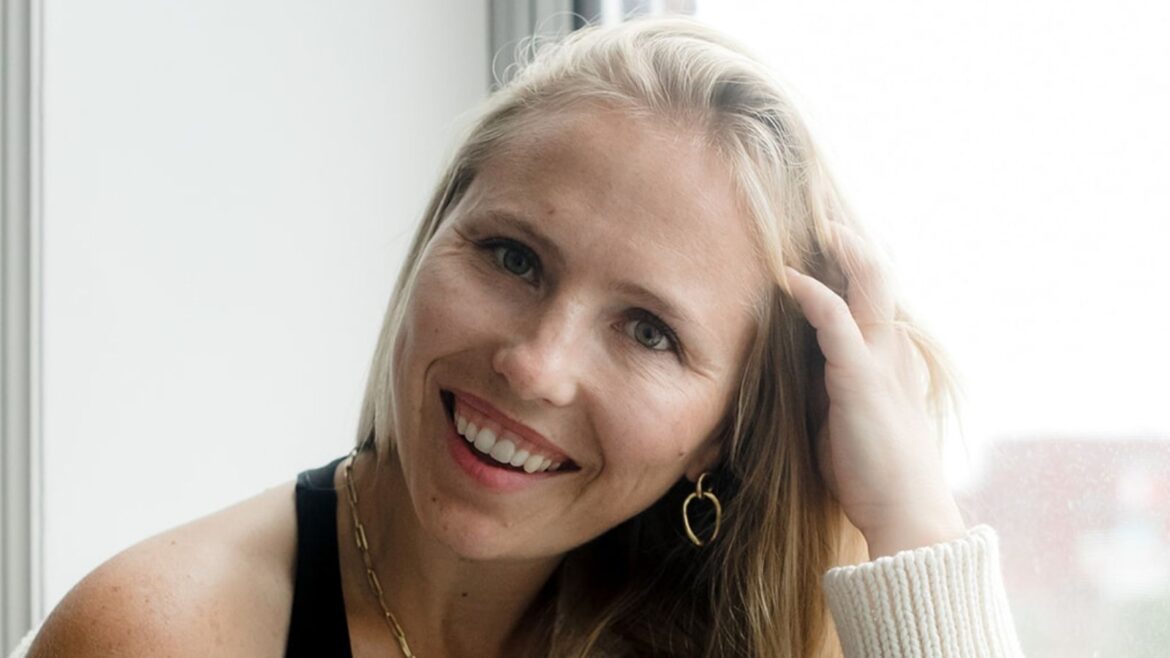 Abby Alley Abby Alley of ABBY ALLEY: How To Successfully Ride The Emotional Highs & Lows Of Being An Entrepreneur