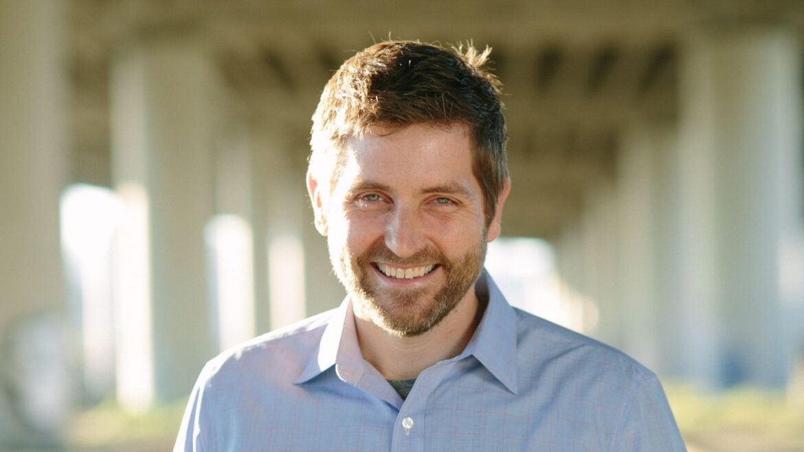 Jarie Bolander Jarie Bolander of JSY PR & Marketing: How To Successfully Ride The Emotional Highs & Lows Of Being An Entrepreneur