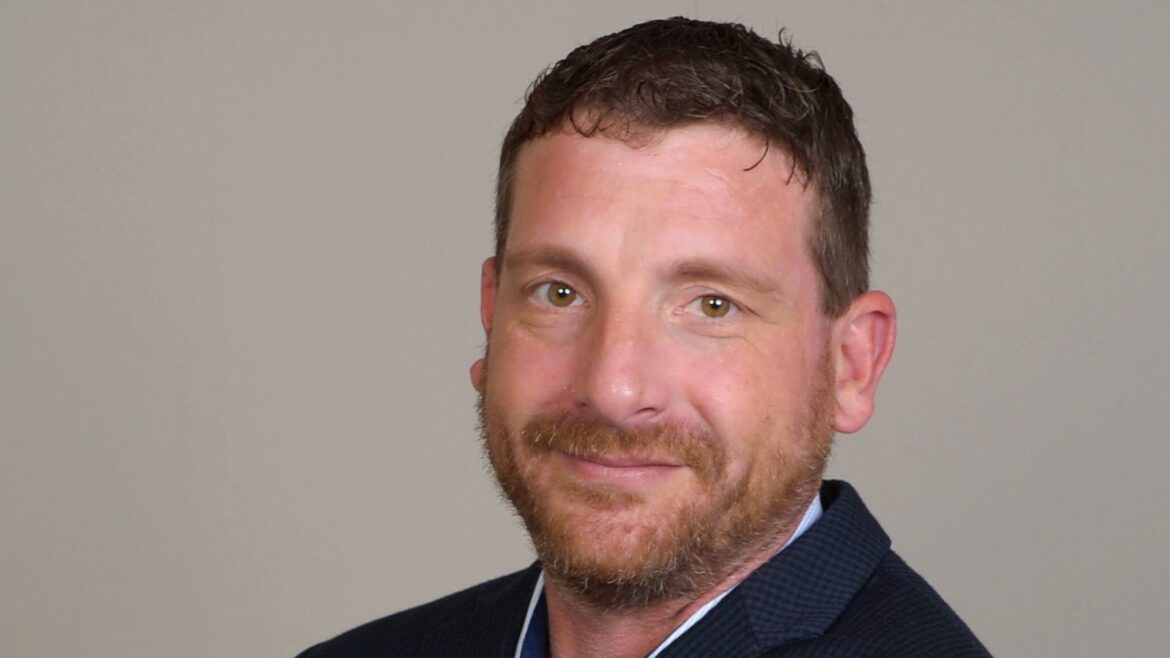 Tim Spiegelglass Tim Spiegelglass of Spiegelglass Construction Company: How To Successfully Ride The Emotional Highs & Lows Of Being An Entrepreneur