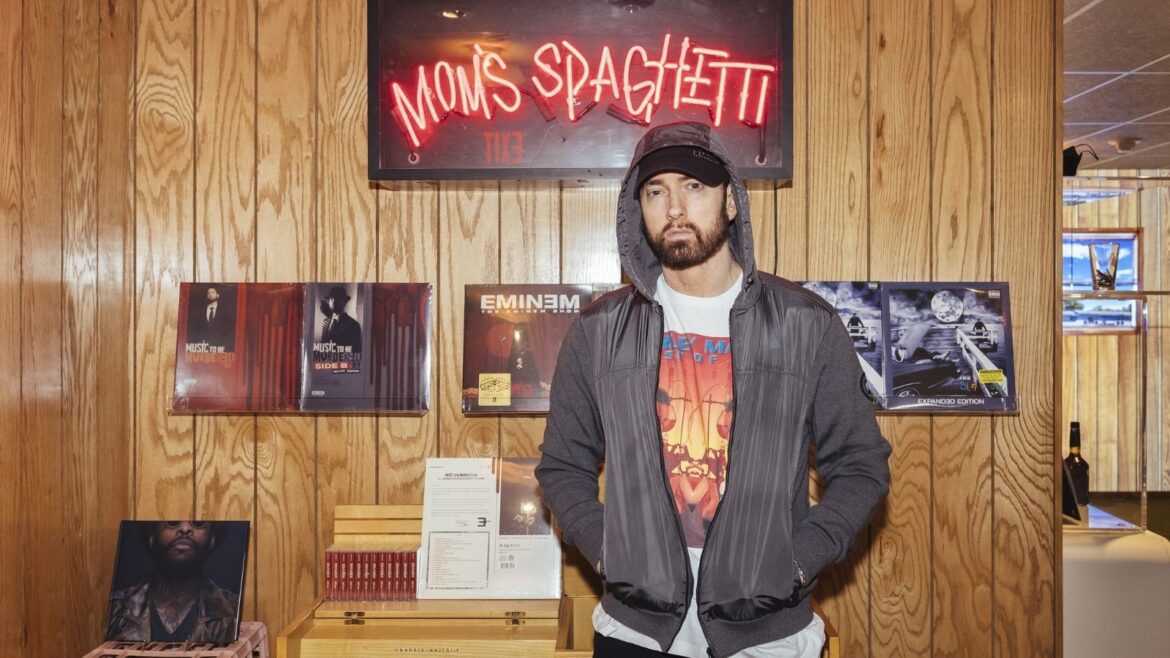 Eminem Eminem Opens Mom's Spaghetti Restaurant in Detroit
