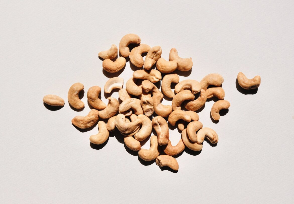 jocelyn-morales-jJOzeWNmOvs-unsplash are pistachios keto