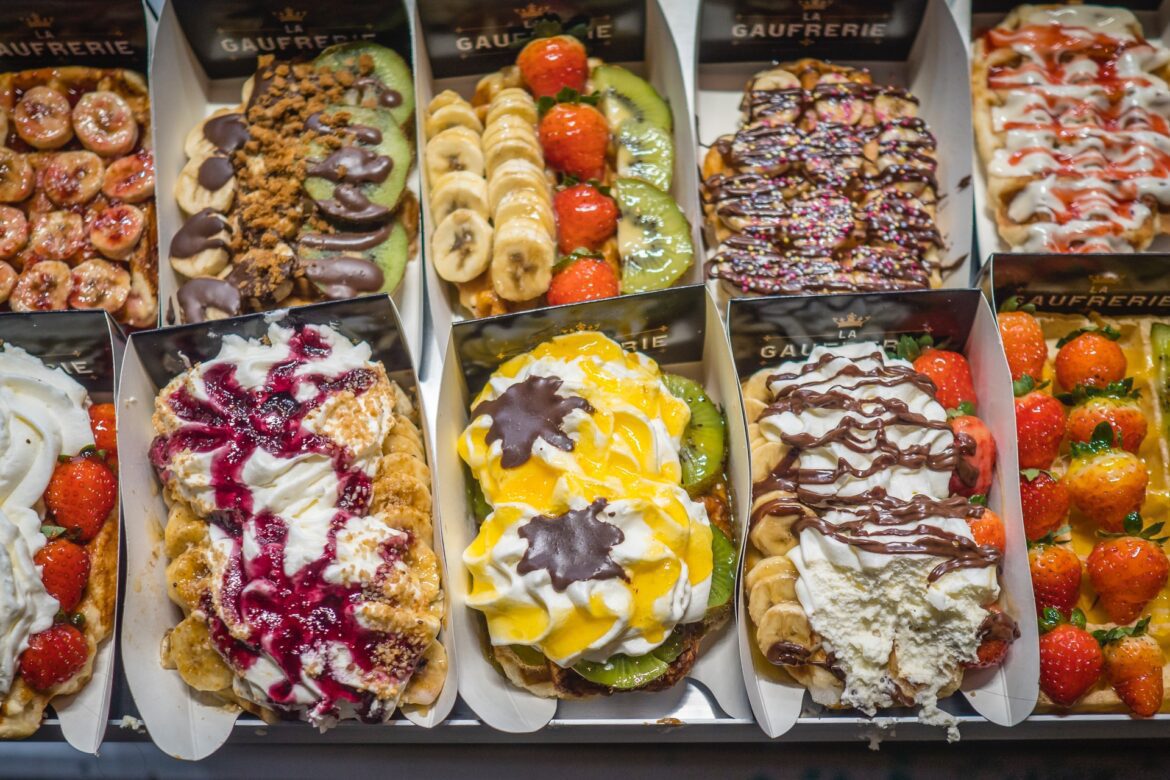 alexander-schimmeck-M0Mou1-UwIs-unsplash keto ice cream bars
