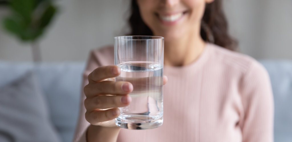 Can You Drink Water While Fasting for weight loss-How much water should you drink daily?