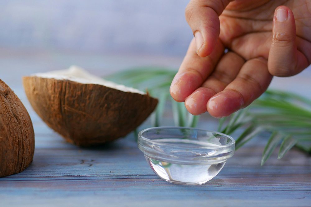 Coconut oil for teeth