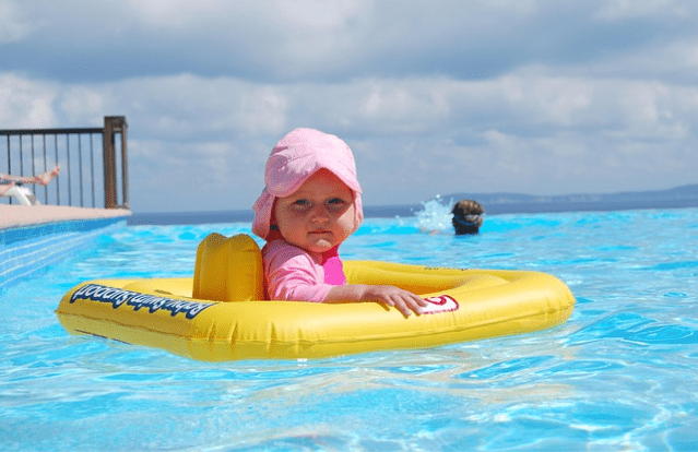7 Crucial Reasons to Enrol Your Child in a Swimming Class this Summer